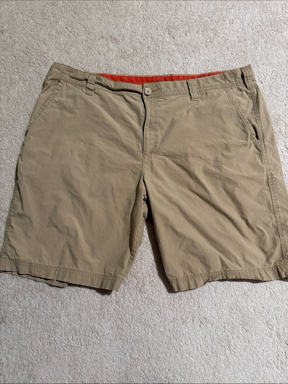 Columbia Men's Khaki Flat-Front Shorts